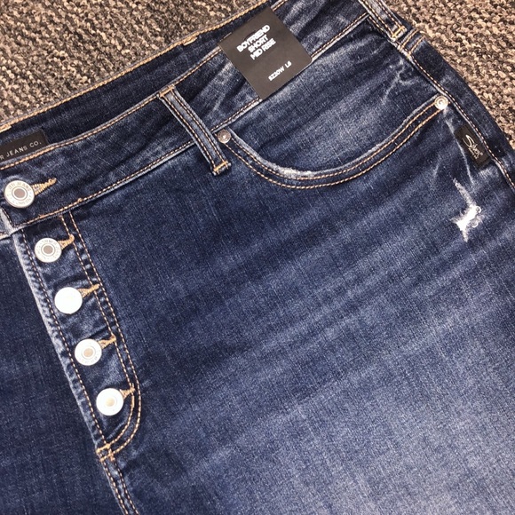 SILVER Brand Boyfriend High Waisted Jean Shorts Distressed Size 20W | NWT - Picture 2 of 6